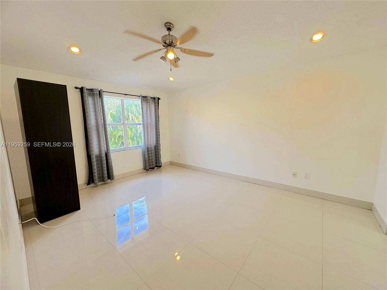 Photo of 1115 River Birch St  (1115), Hollywood, Florida, 33019 - 