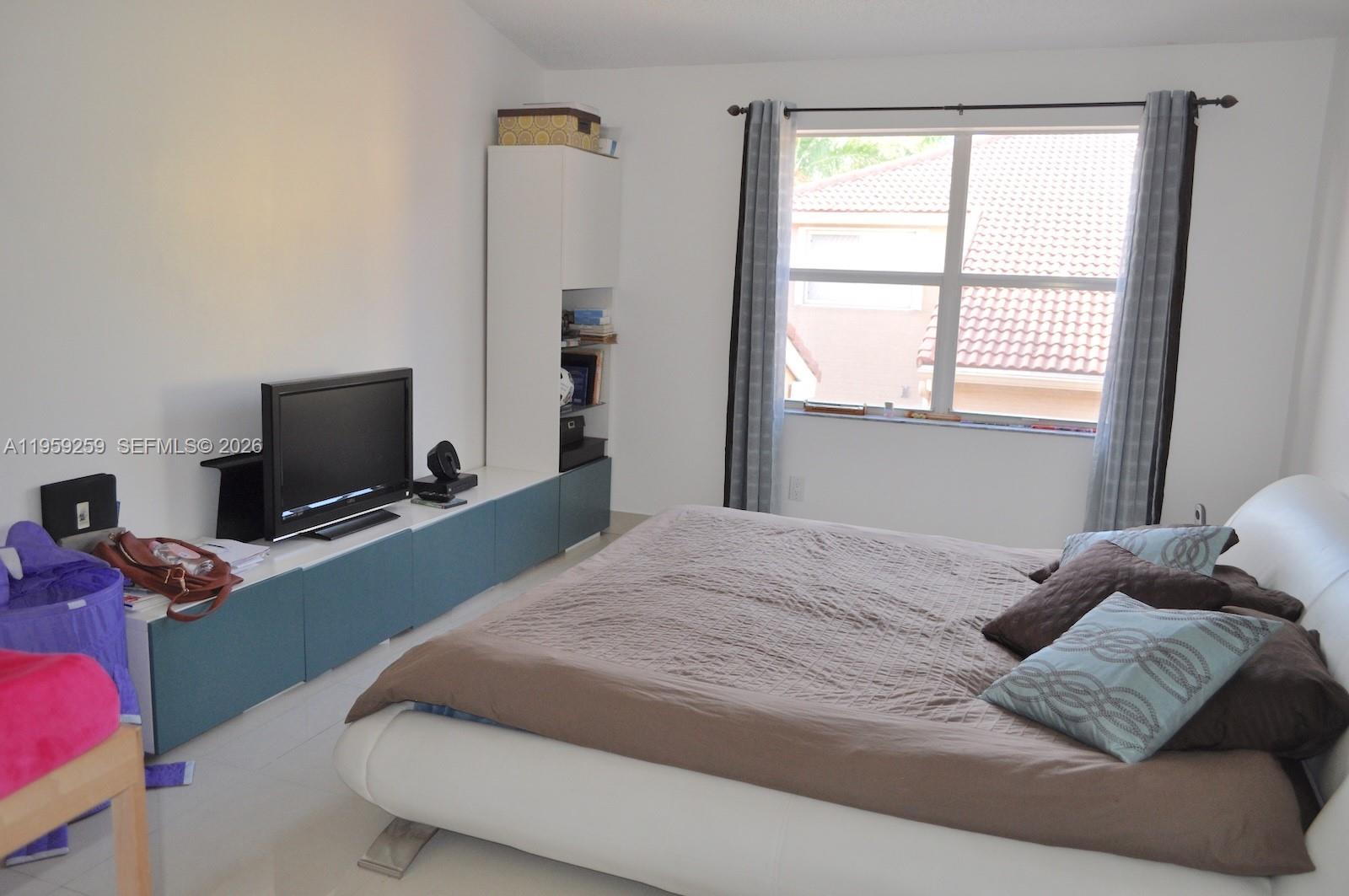 Photo of 1115 River Birch St  (1115), Hollywood, Florida, 33019 - 