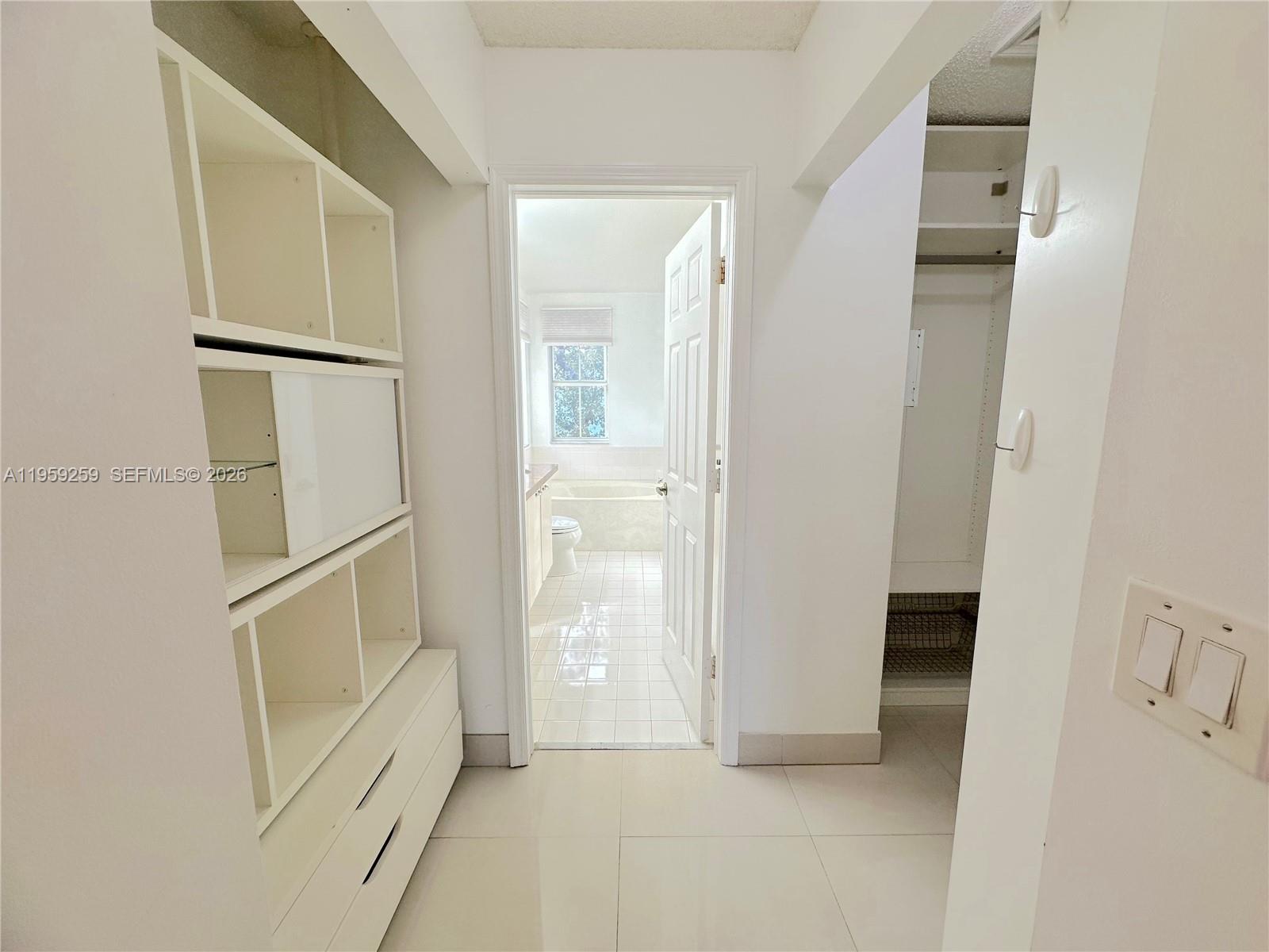 Photo of 1115 River Birch St  (1115), Hollywood, Florida, 33019 - Primary