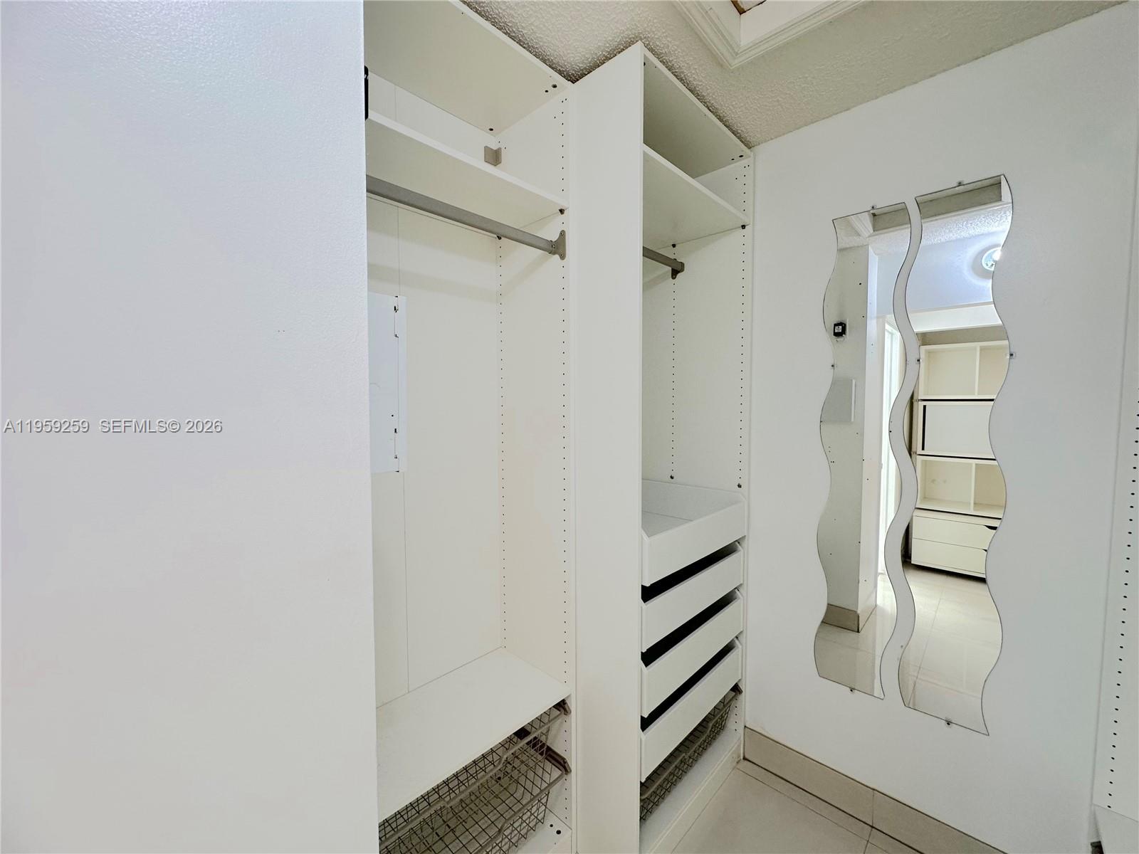 Photo of 1115 River Birch St  (1115), Hollywood, Florida, 33019 - Primary