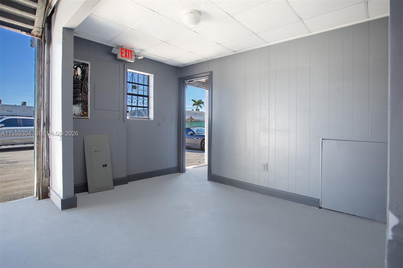   /   sq. ft. $ 2026-02-04 0 Photo