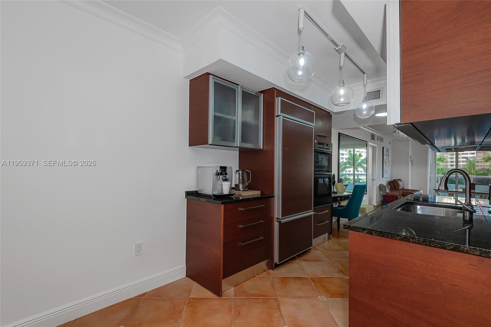 408 3 / 3 1571 sq. ft. $ 2026-04-27 0 foto