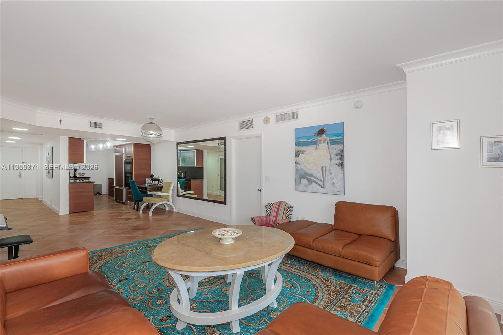 408 3 / 3 1571 sq. ft. $ 2026-04-27 0 foto