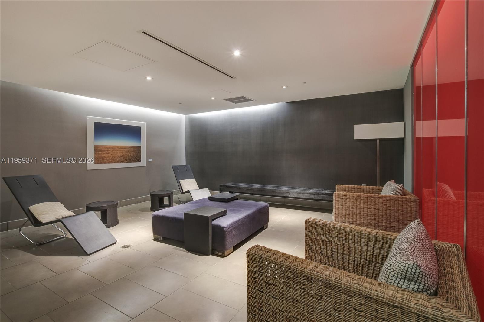 408 3 / 3 1571 sq. ft. $ 2026-04-27 0 foto