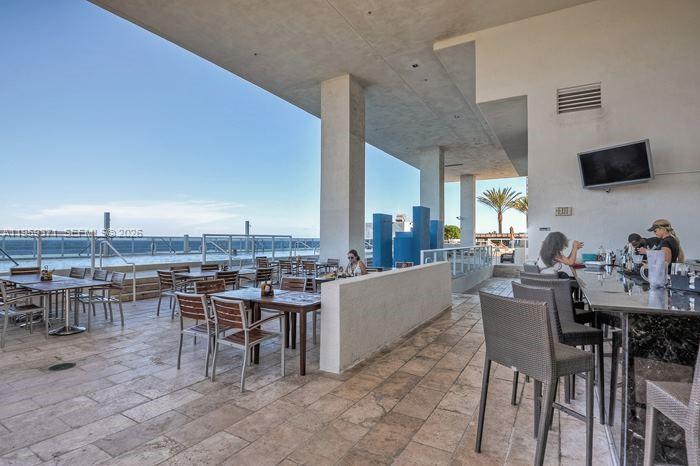 408 3 / 3 1571 sq. ft. $ 2026-04-27 0 foto