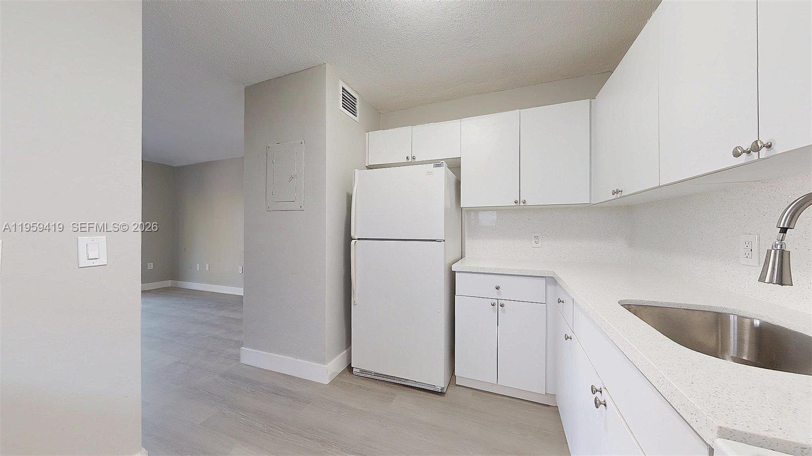   /  3380 sq. ft. $ 2026-02-04 0 Photo