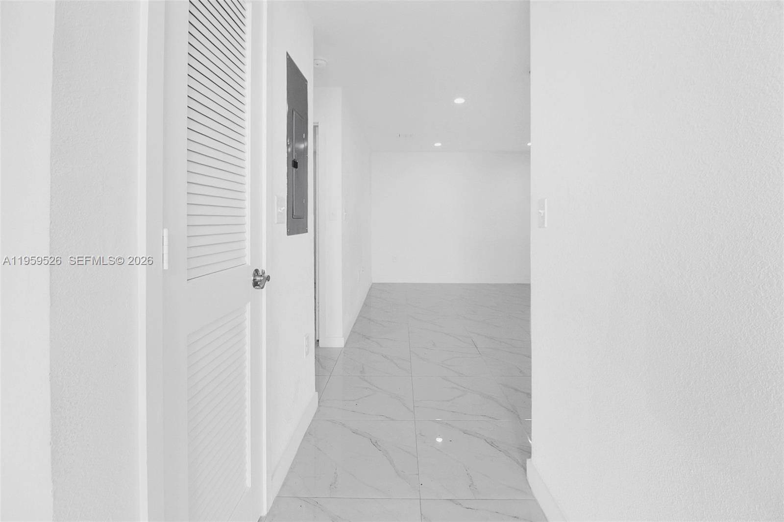   /  3300 sq. ft. $ 2026-02-05 0 Photo