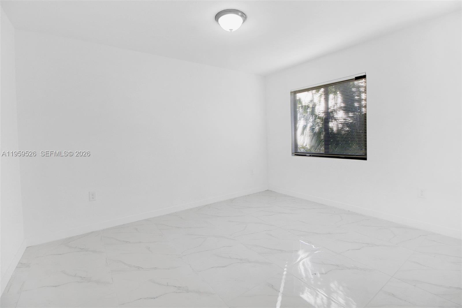   /  3300 sq. ft. $ 2026-02-05 0 Photo