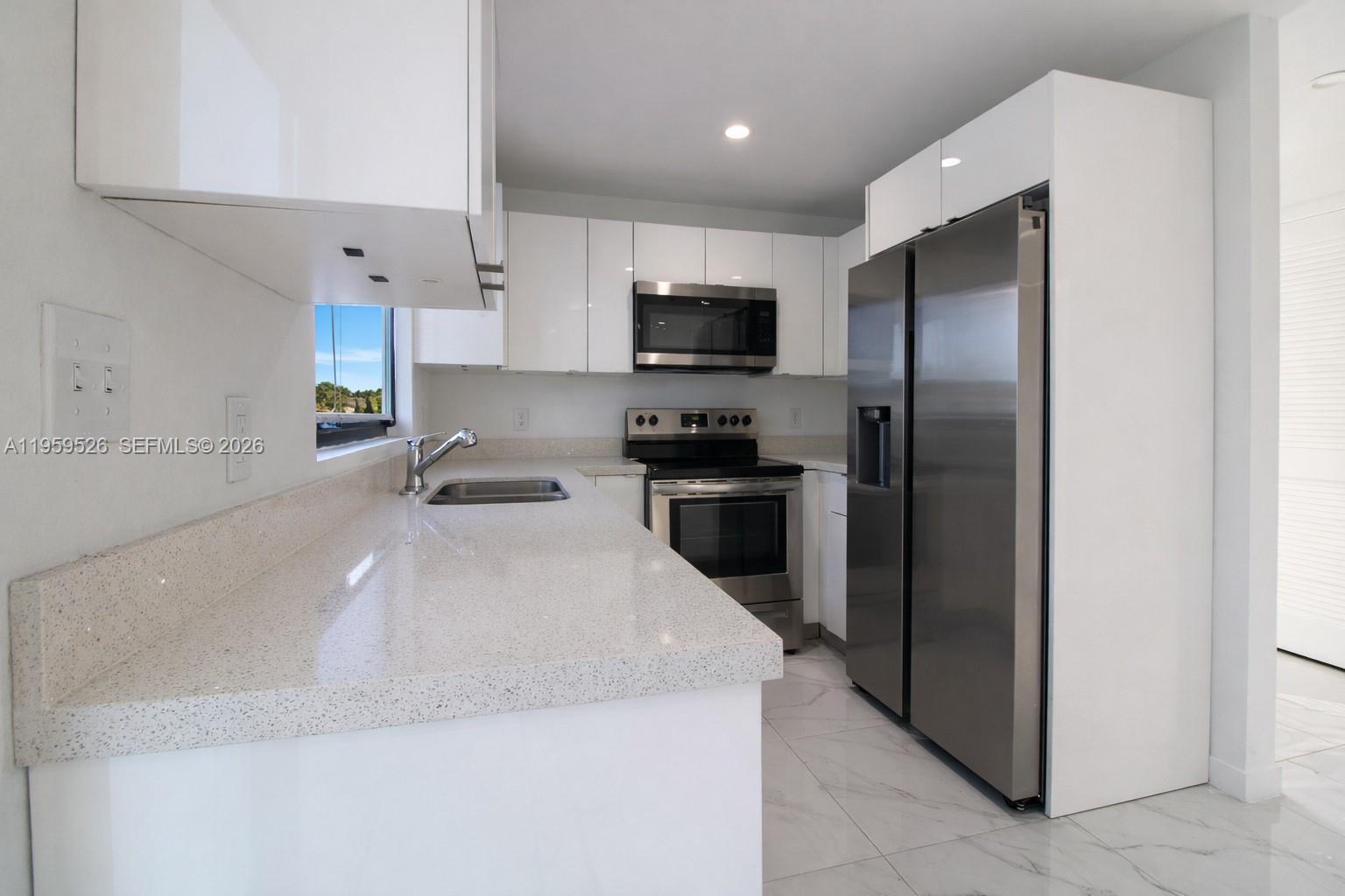   /  3300 sq. ft. $ 2026-02-05 0 Photo