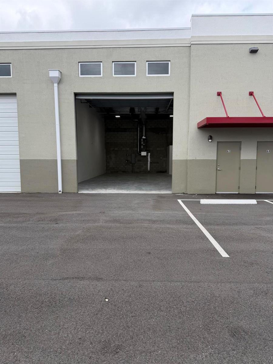 Ver detalles 63 / 1 sq. ft. $ 2026-06-17 0 foto