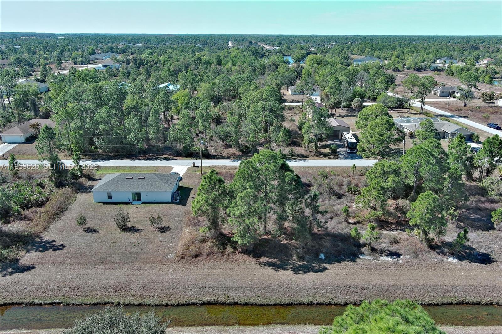See details / sq. ft. $ 2026-02-05 0 Photo
