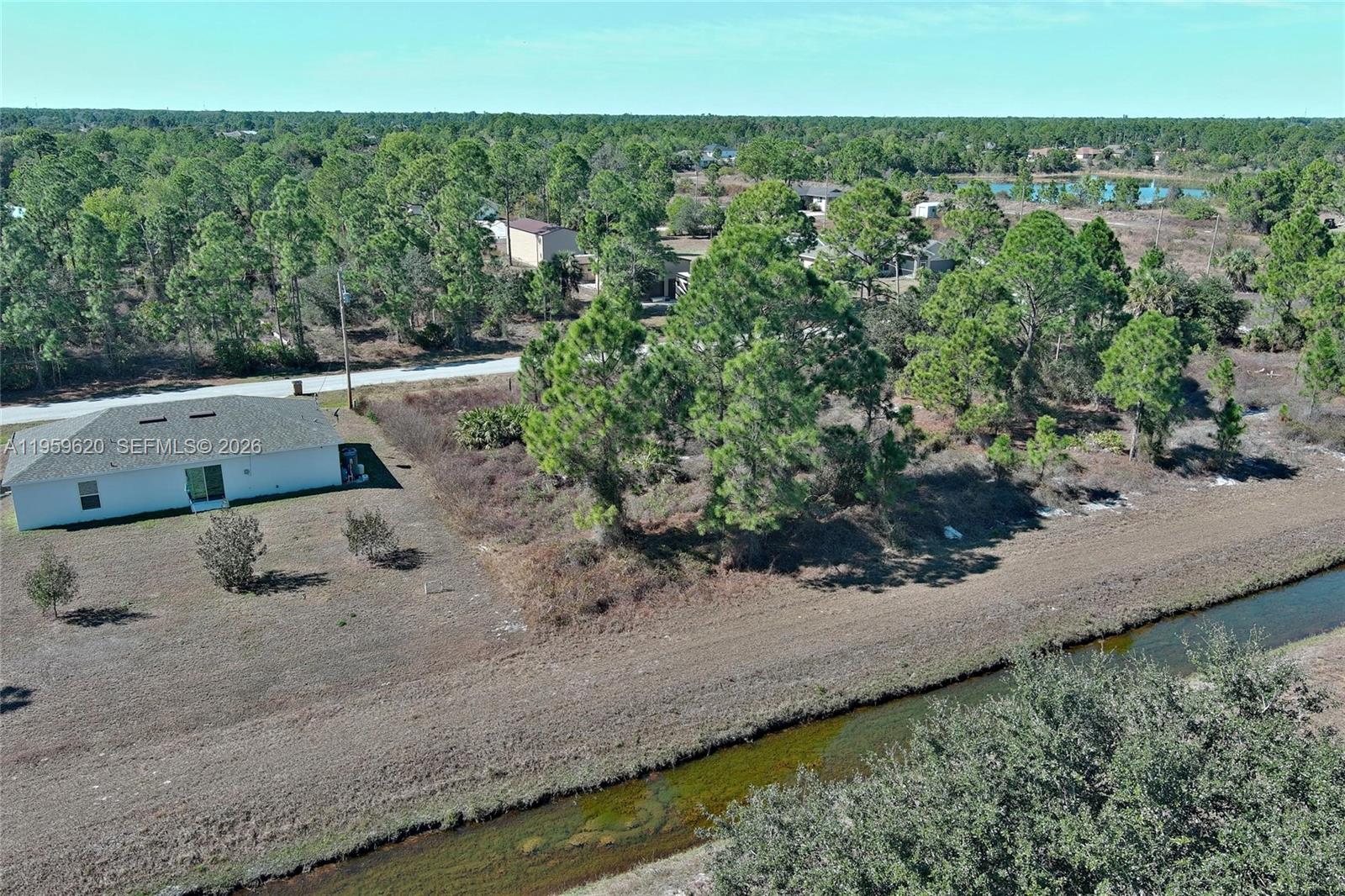 See details / sq. ft. $ 2026-02-05 0 Photo