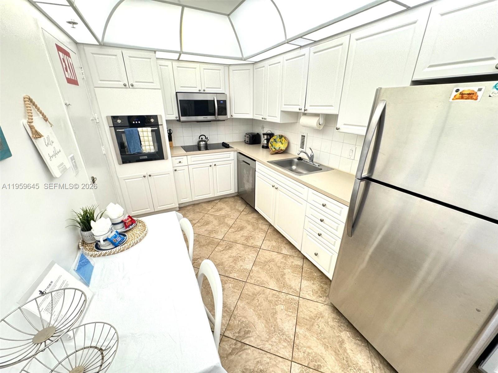 Photo of 3901 Ocean Dr #4J, Hollywood, Florida, 33019 -