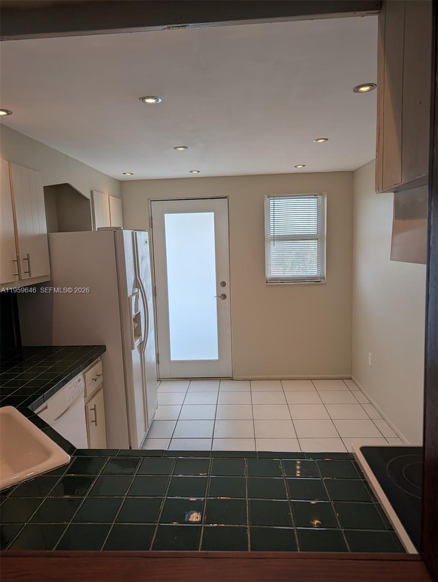 Ver detalles 509 2 / 2 1135 sq. ft. $ 2026-05-20 0 foto