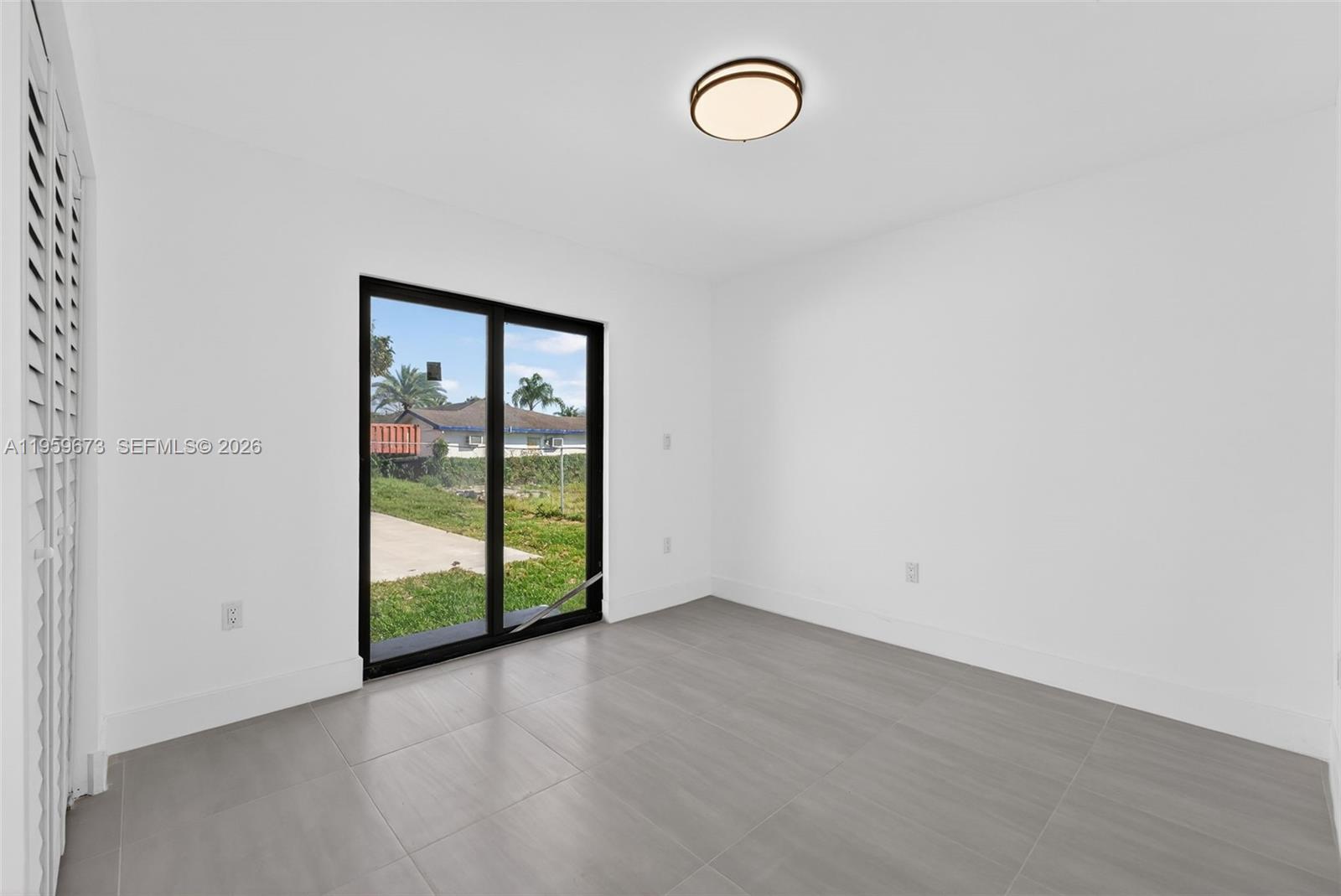   /  1184 кв.футов $ 2026-02-05 0 Фото