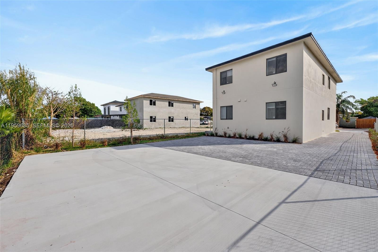 Ver detalles / 2408 sq. ft. $ 2026-02-05 0 foto