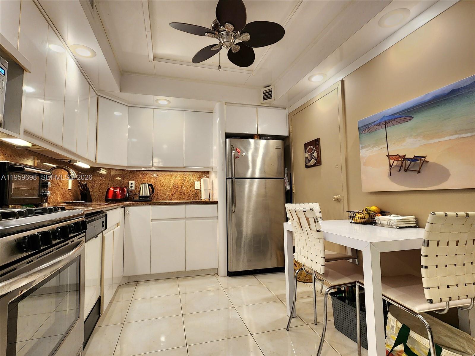 Photo of 2030 Ocean Dr  #823, Hallandale Beach, Florida, 33009 - 