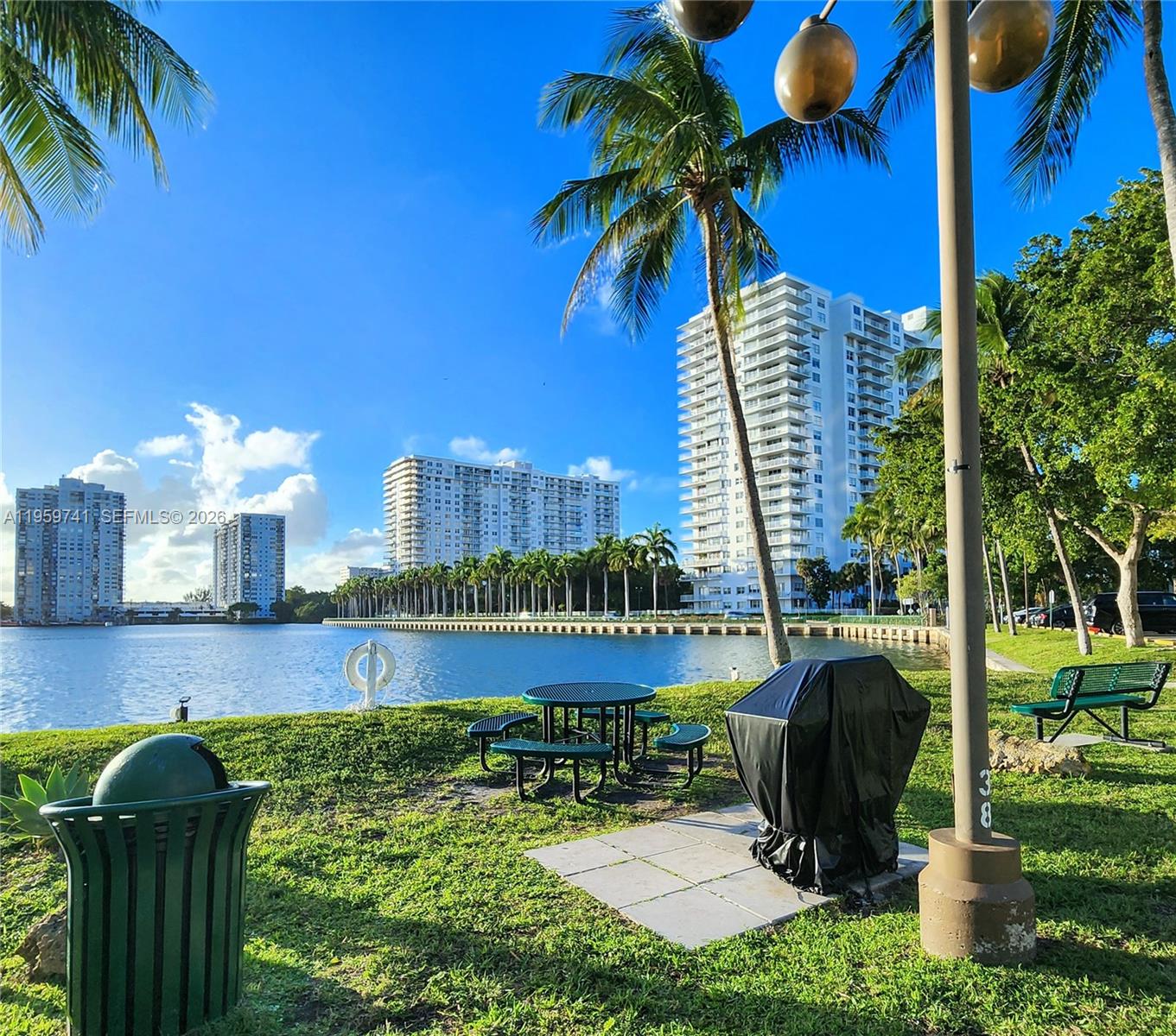 Photo of 18181 31st Ct  #2505, Aventura, Florida, 33160 - BBQ & picnic area