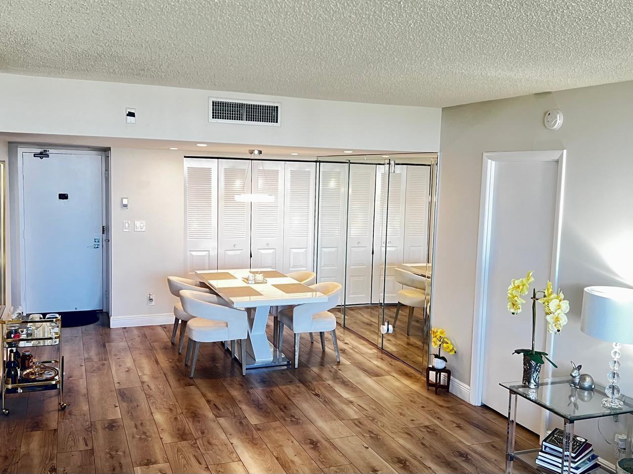 Photo of 20379 Country Club  #1932, Aventura, Florida, 33180 - Photo 6