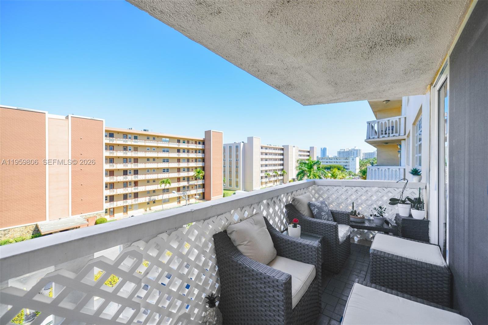 Photo of 400 12th Ave  #505, Hallandale Beach, Florida, 33009 - 