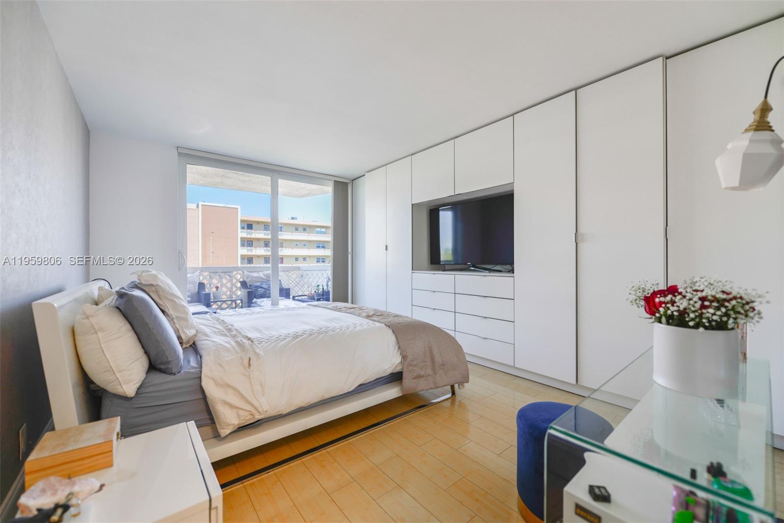 Photo of 400 12th Ave  #505, Hallandale Beach, Florida, 33009 - 