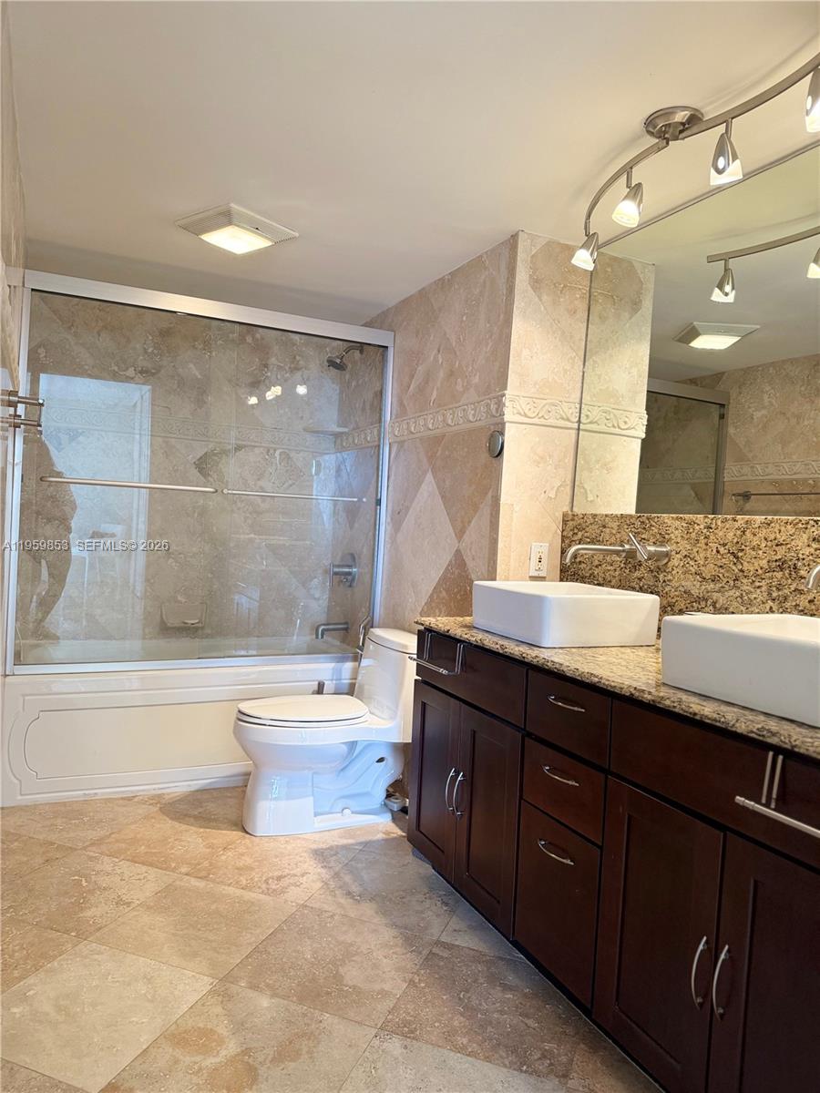 Photo of 3675 Country Club Dr  #1204, Aventura, Florida, 33180 - 