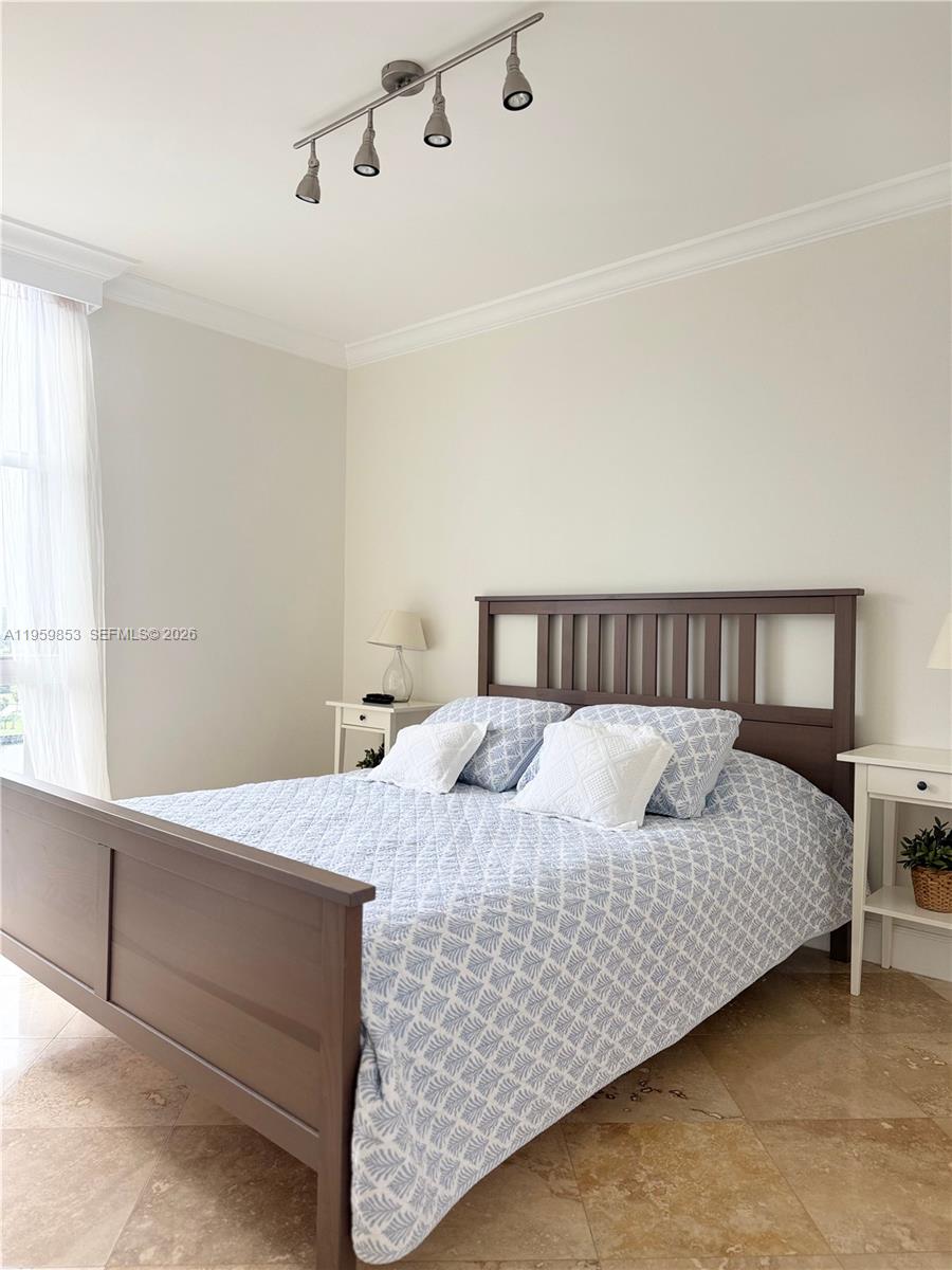 Photo of 3675 Country Club Dr  #1204, Aventura, Florida, 33180 - 