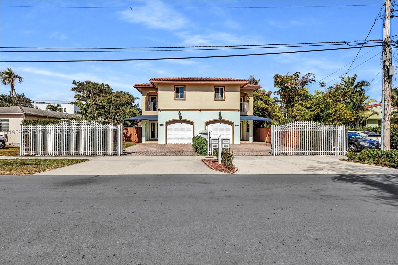   /  4572 кв.футов $ 2026-02-05 0 Фото