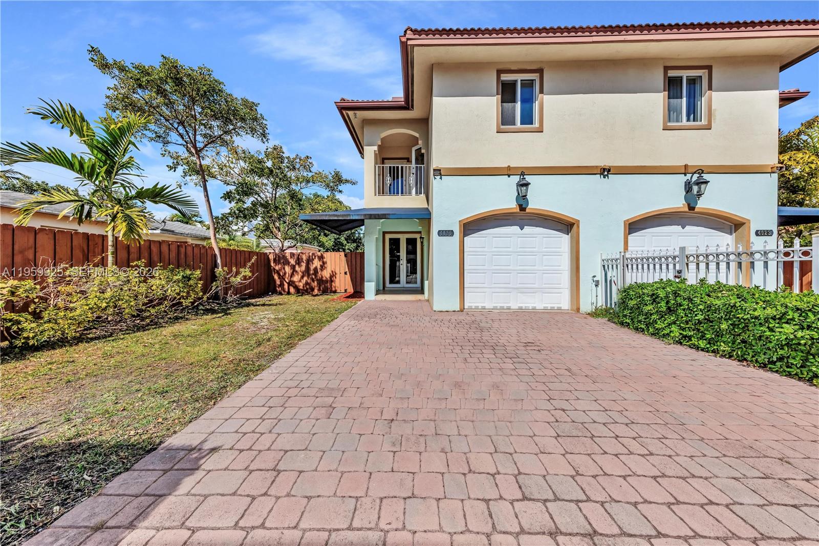   /  4572 кв.футов $ 2026-02-05 0 Фото