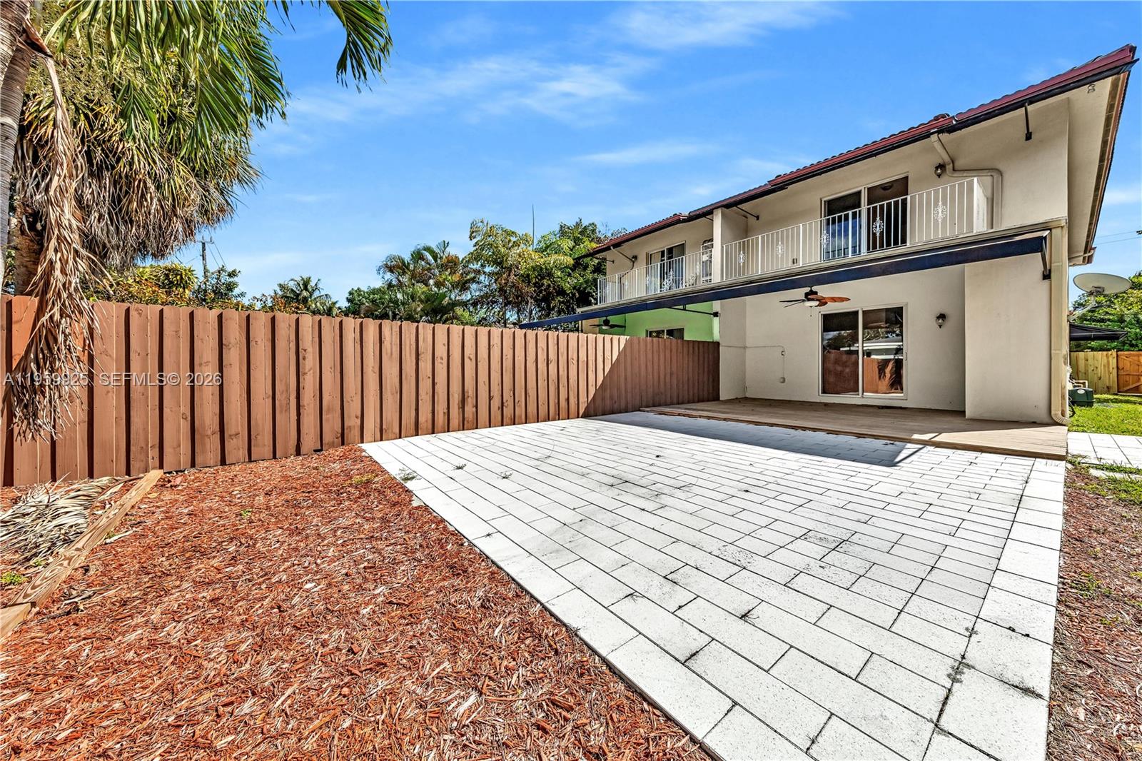   /  4572 кв.футов $ 2026-02-05 0 Фото