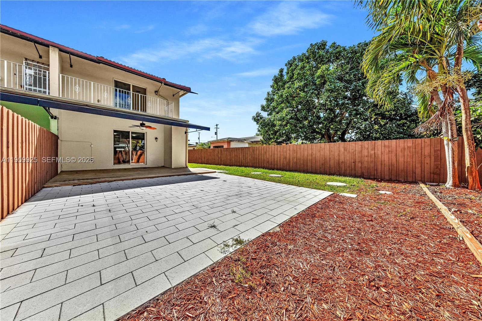   /  4572 кв.футов $ 2026-02-05 0 Фото