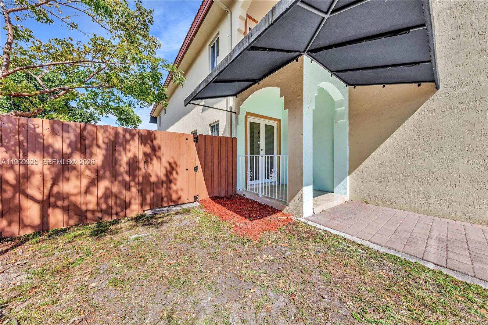   /  4572 кв.футов $ 2026-02-05 0 Фото