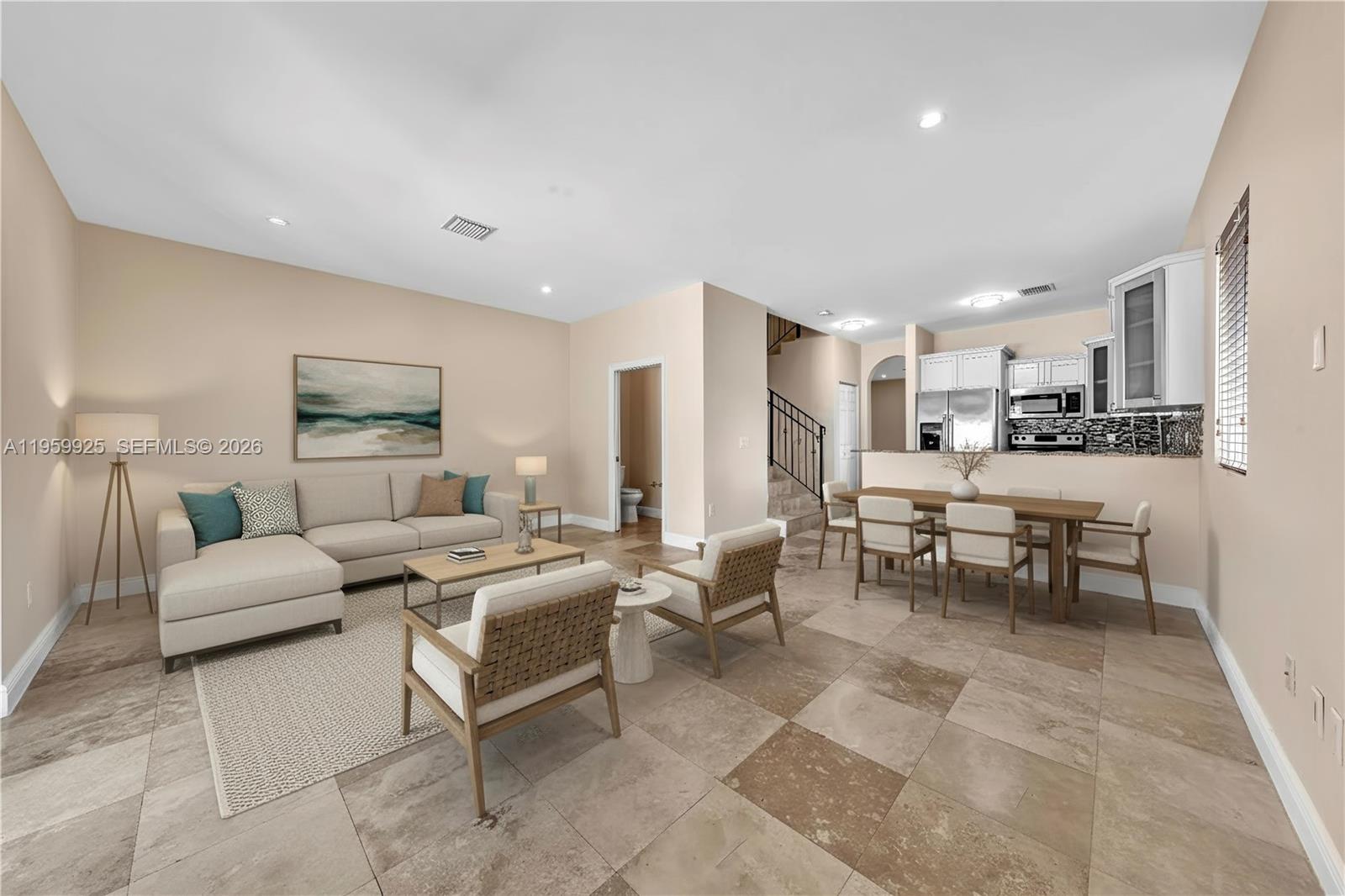   /  4572 кв.футов $ 2026-02-05 0 Фото