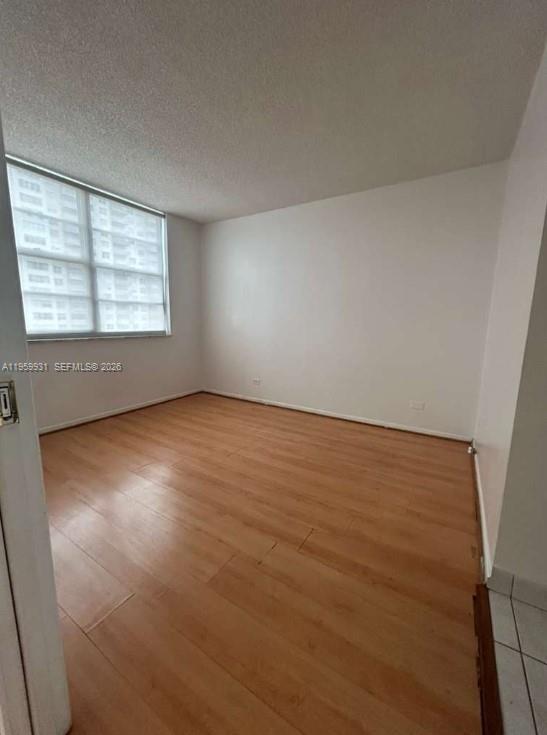 See details 609 2 / 2 1087 sq. ft. $ 2026-02-05 0 Photo