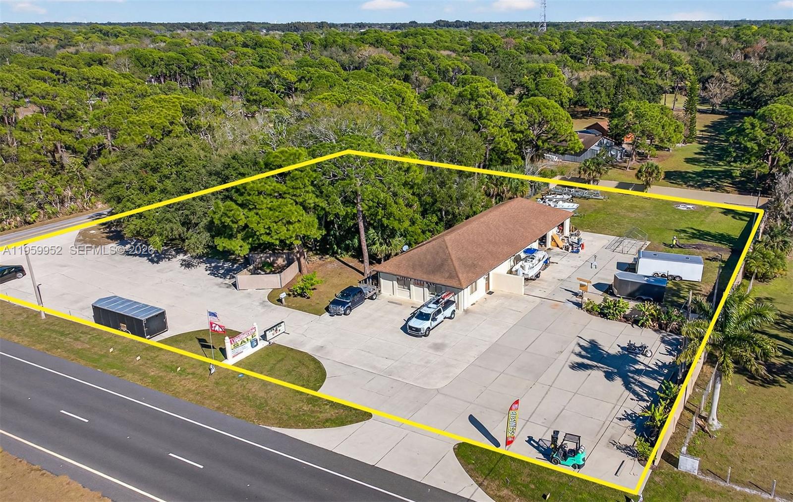   /   кв.футов $ 2026-02-05 0 Фото