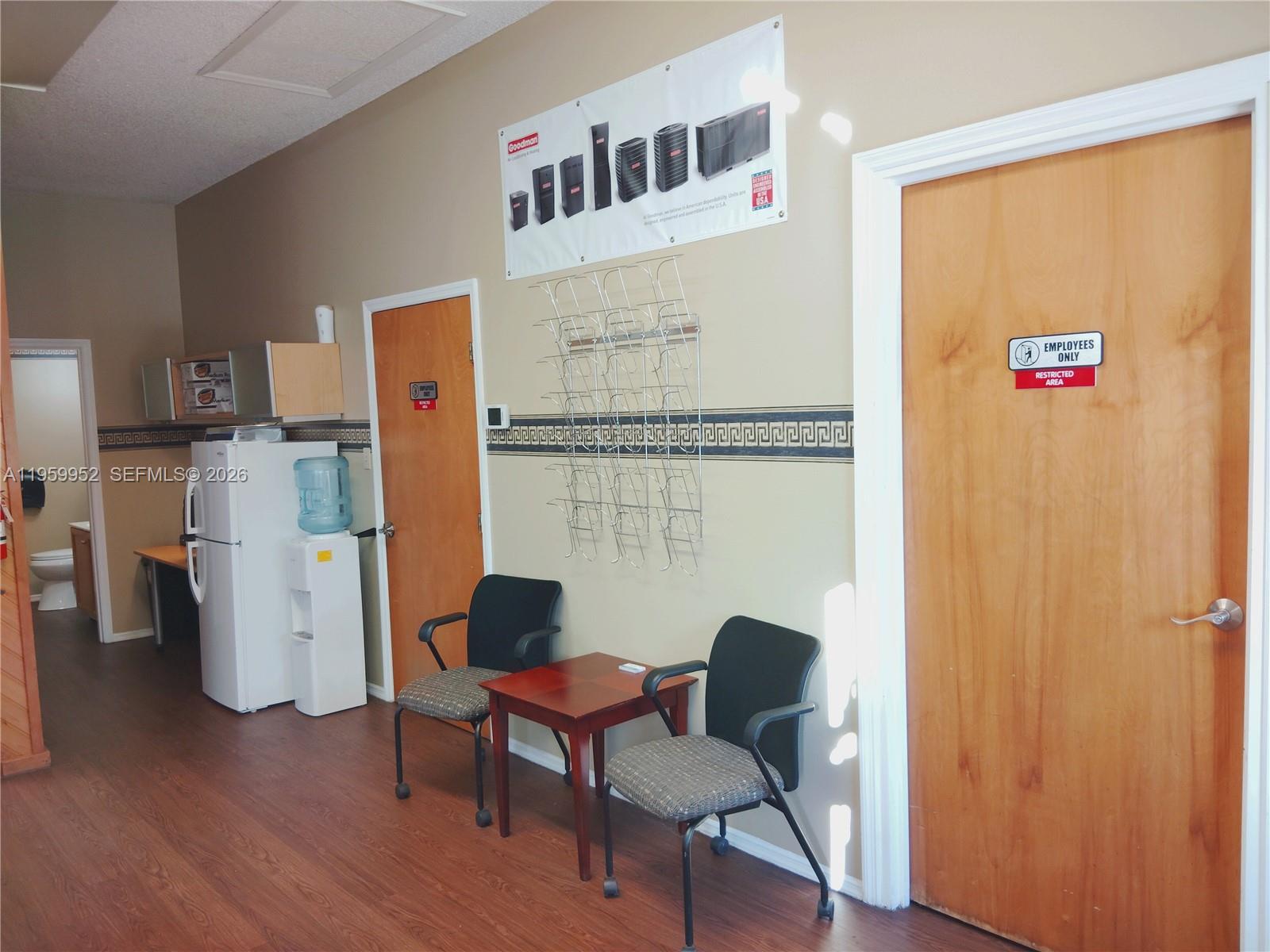   /   кв.футов $ 2026-02-05 0 Фото