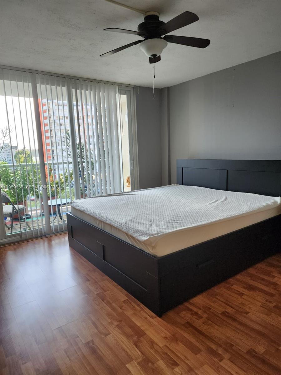 Подробнее 501E 1 / 1 801 кв.футов $ 2026-05-27 0 Фото