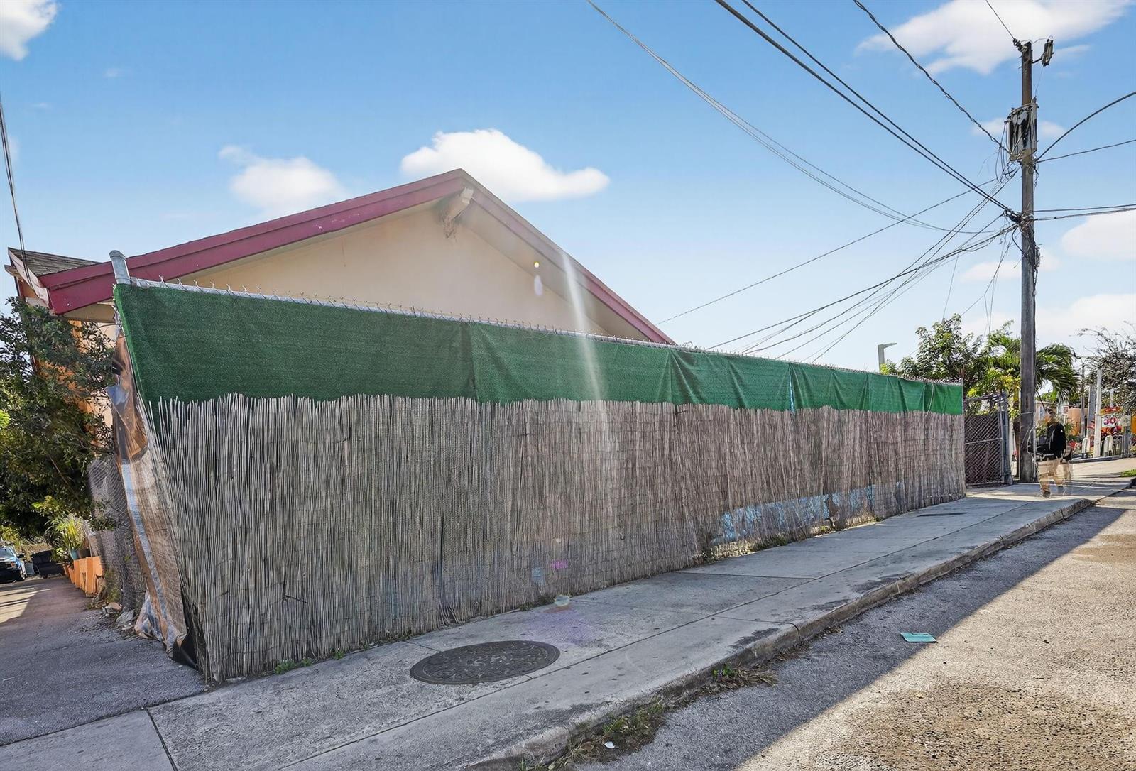 Ver detalles / 0 2822 sq. ft. $ 2026-04-13 0 foto