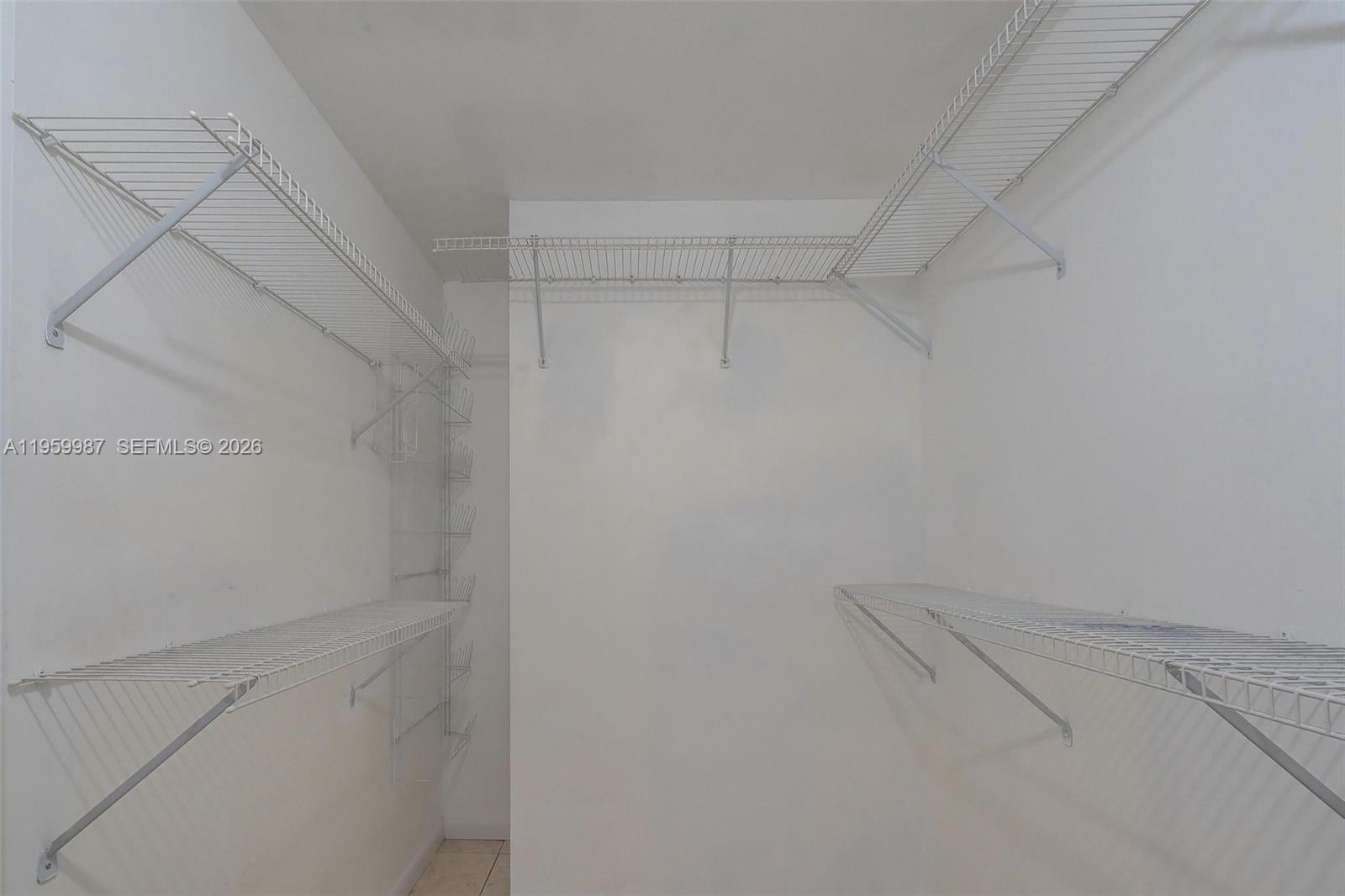 See details 700-1 2 / 2 1633 sq. ft. $ 2026-02-05 0 Photo