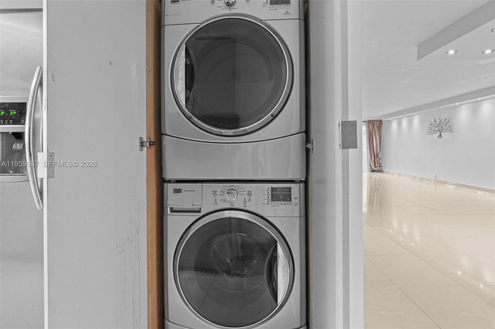 See details 700-1 2 / 2 1633 sq. ft. $ 2026-02-05 0 Photo