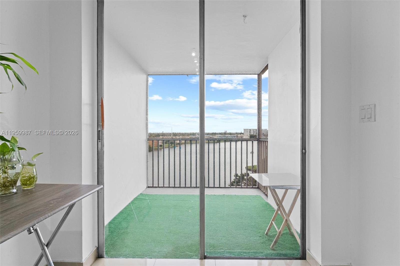 See details 700-1 2 / 2 1633 sq. ft. $ 2026-02-05 0 Photo