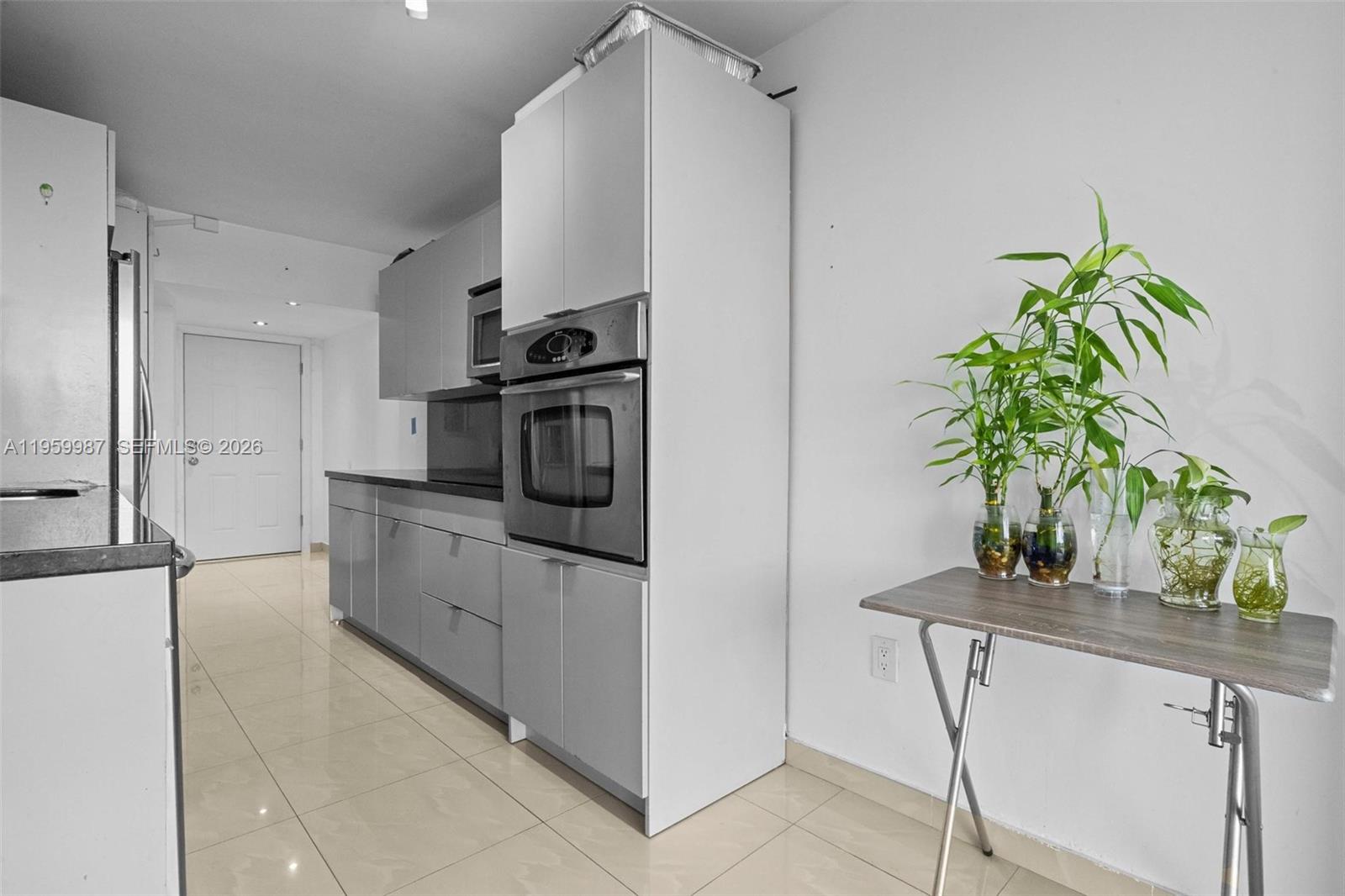 See details 700-1 2 / 2 1633 sq. ft. $ 2026-02-05 0 Photo