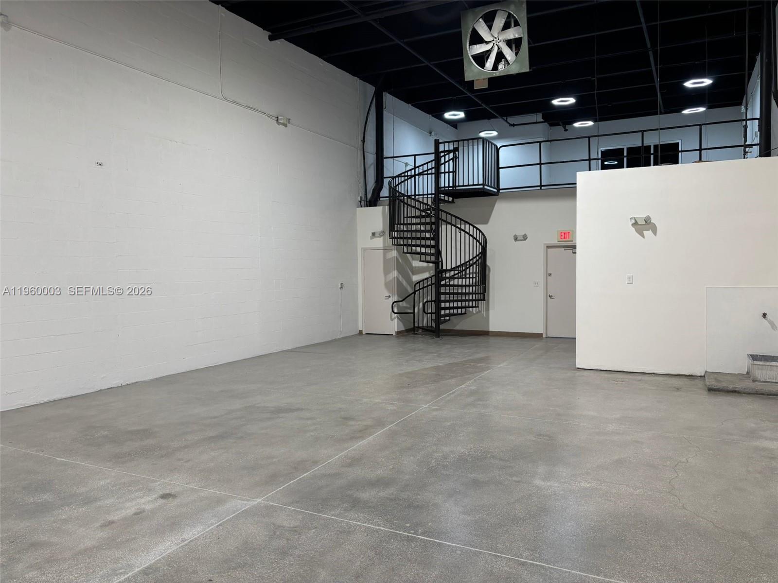 178  /   sq. ft. $ 2026-02-05 0 Photo