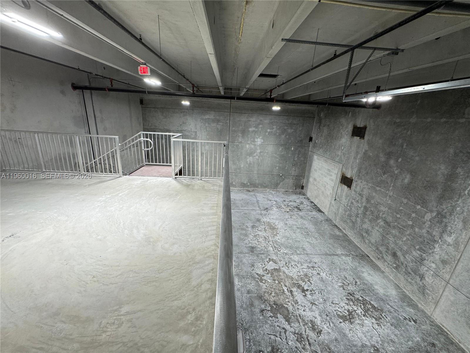 125  /   sq. ft. $ 2026-02-05 0 Photo