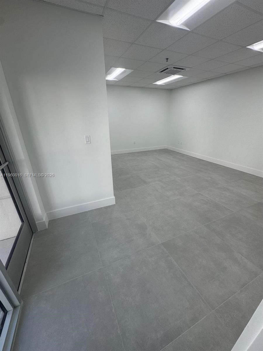 125  /   sq. ft. $ 2026-02-05 0 Photo