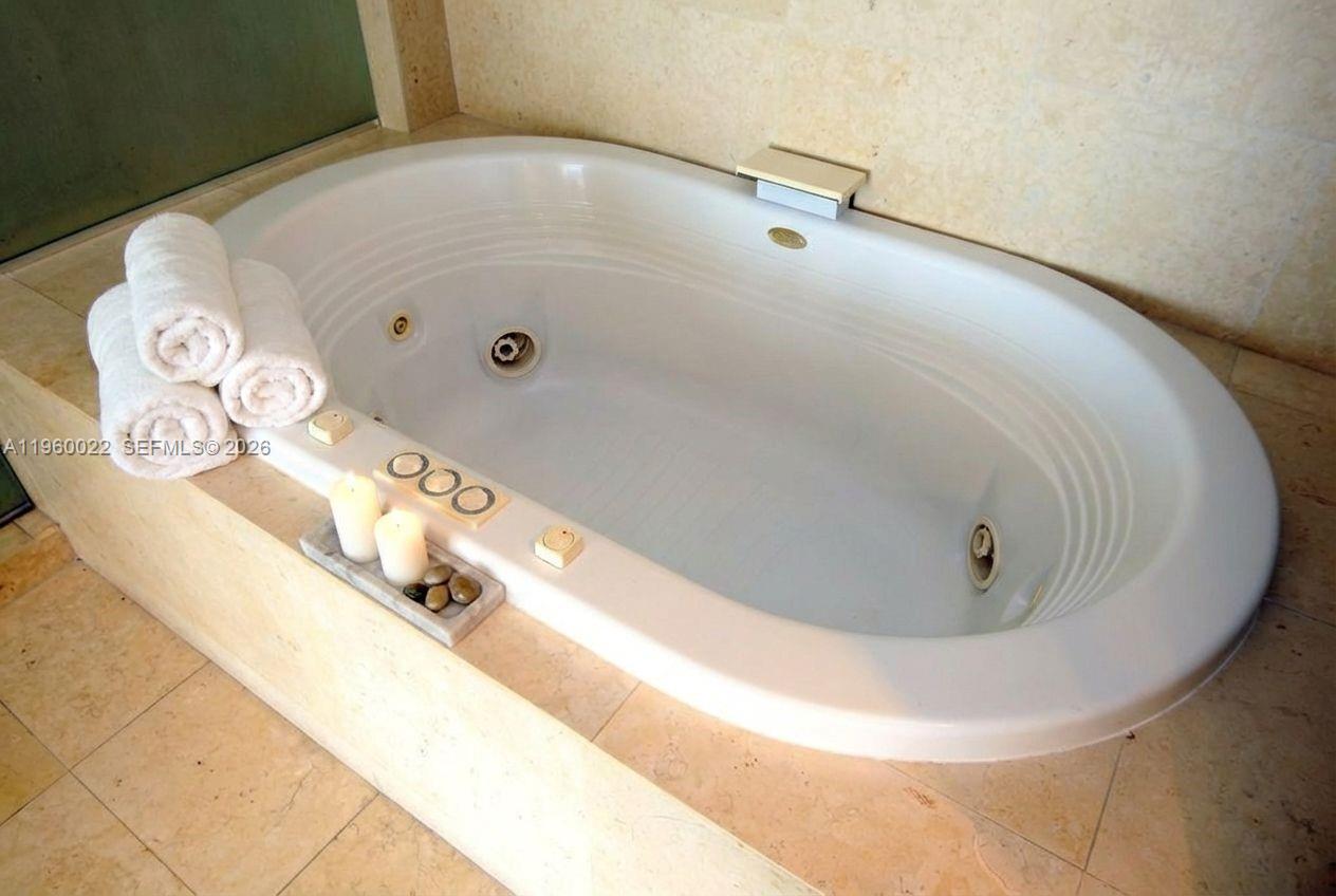 Photo of 450 ALTON RD  #2610, Miami Beach, Florida, 33139 - 