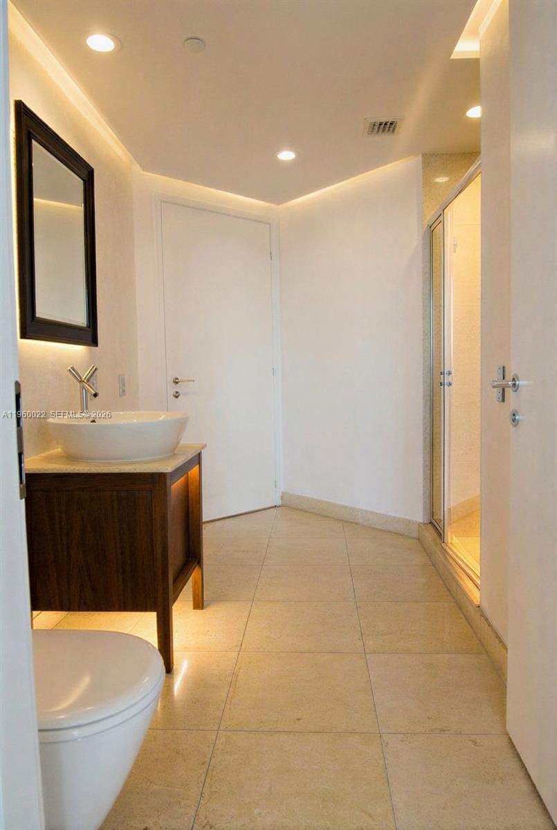 Photo of 450 ALTON RD  #2610, Miami Beach, Florida, 33139 - 