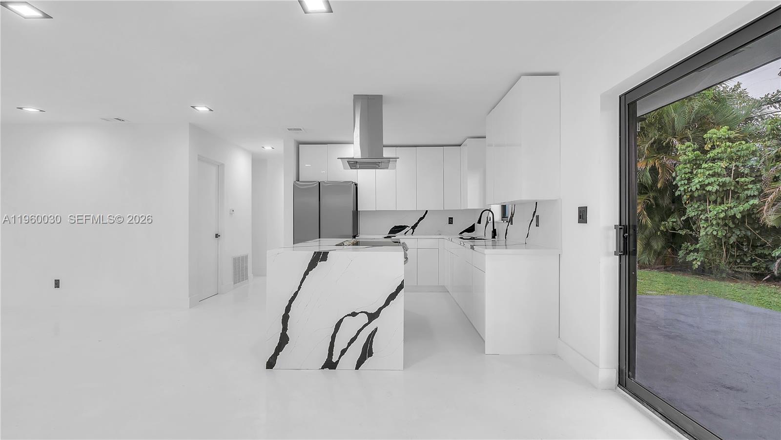 3810 3 / 2 1566 sq. ft. $ 2026-02-05 0 foto