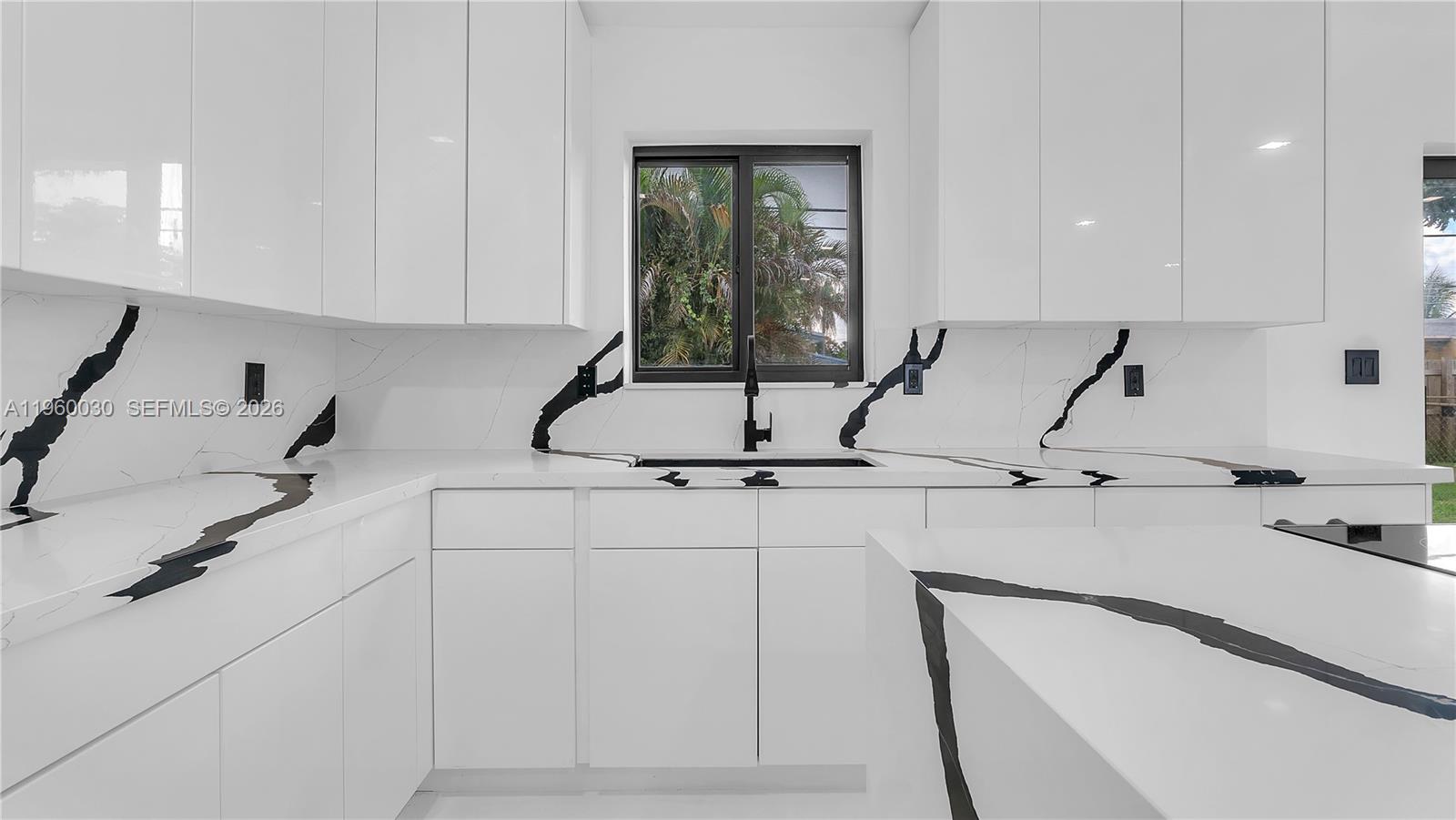 3810 3 / 2 1566 sq. ft. $ 2026-02-05 0 foto