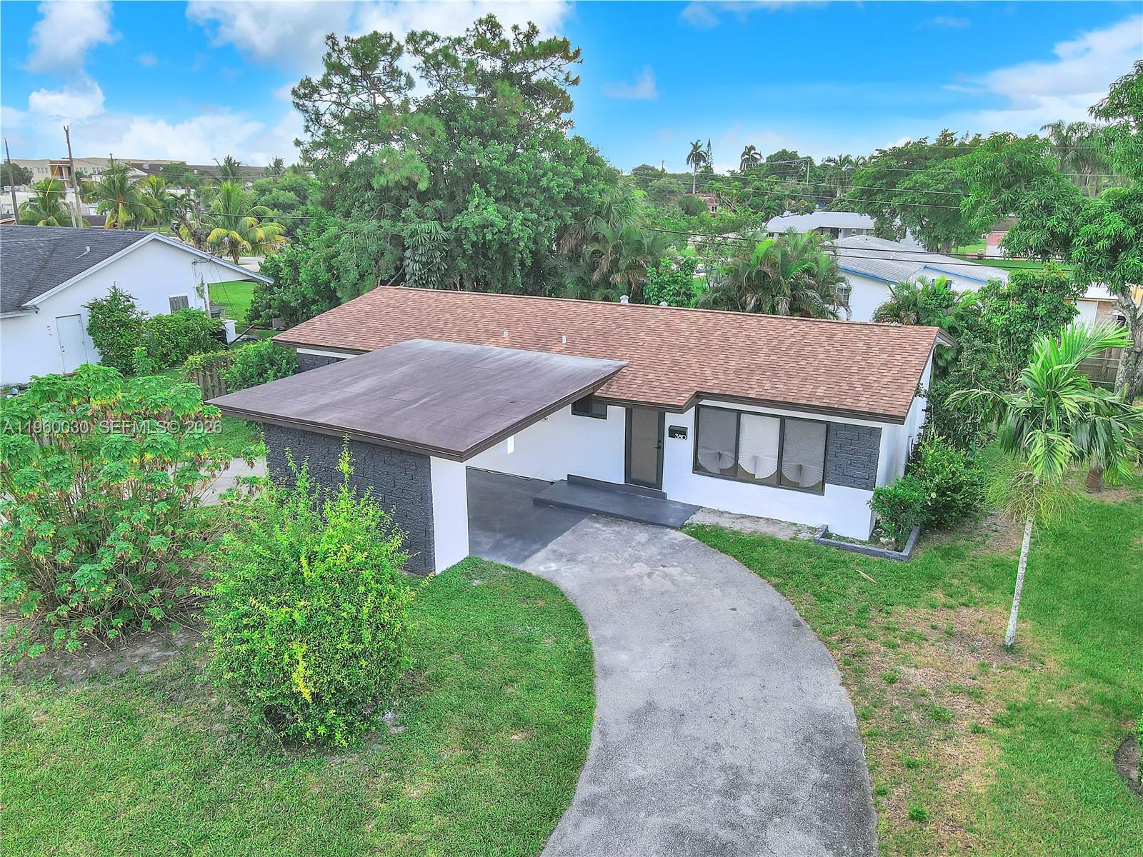 3810 3 / 2 1566 sq. ft. $ 2026-02-05 0 foto